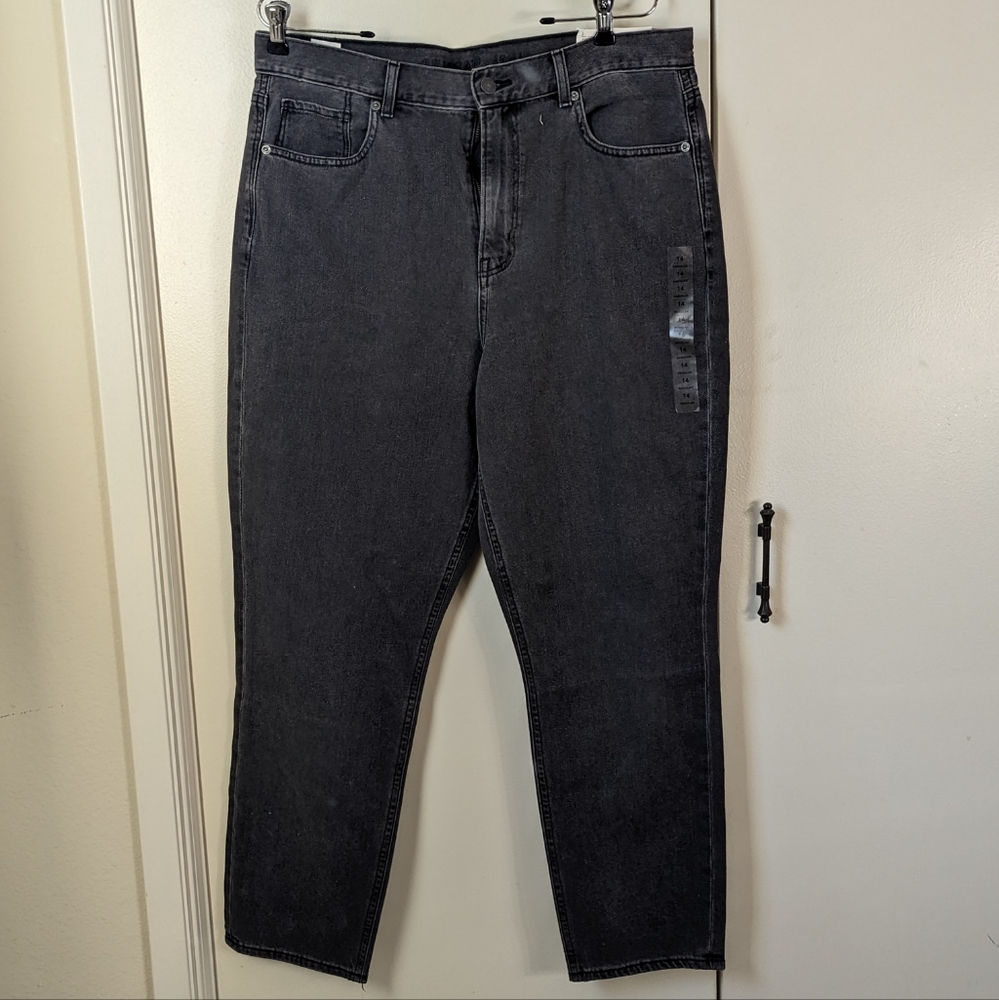 NWT American Eagle High Rise Mom Jeans Plus Sz  14